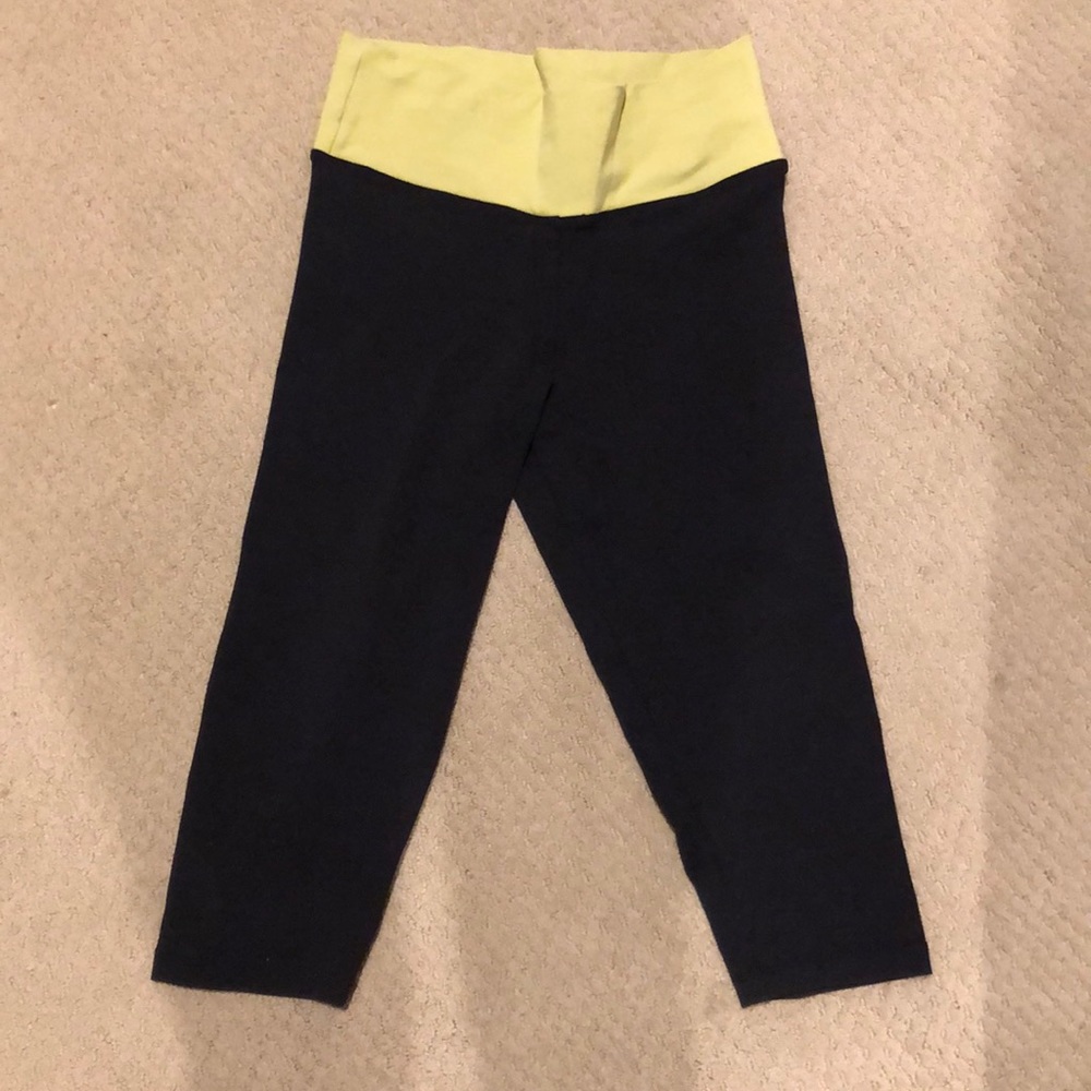 BIA BRAZIL CROPPED CAPRI LEGGINGS BLACK